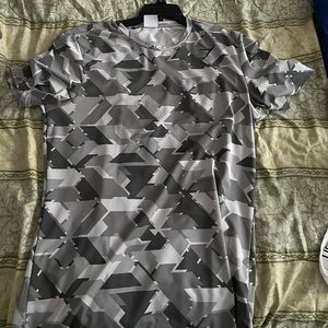 Large gymshark shirt